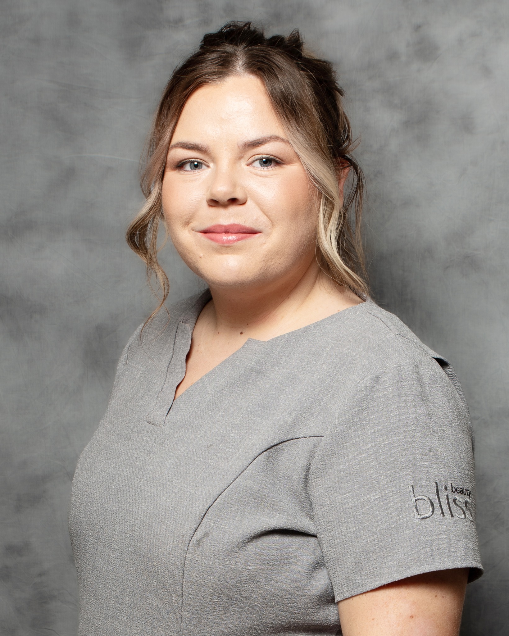 Bliss Beauty specialist